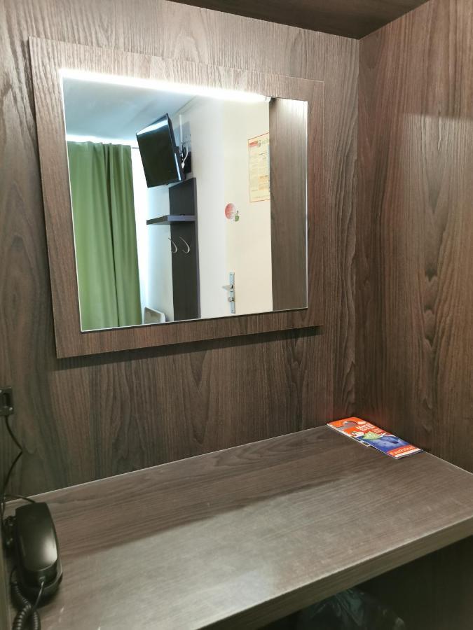 Fasthotel Paris Ouest Bouafle エクステリア 写真