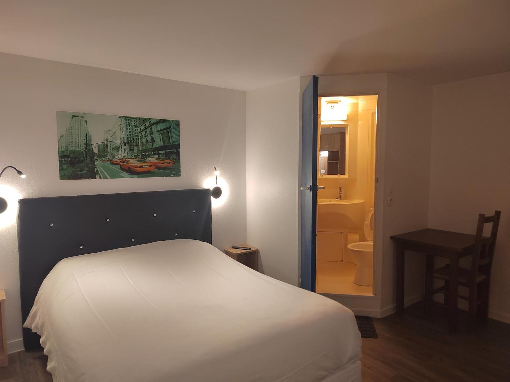 Fasthotel Paris Ouest Bouafle エクステリア 写真