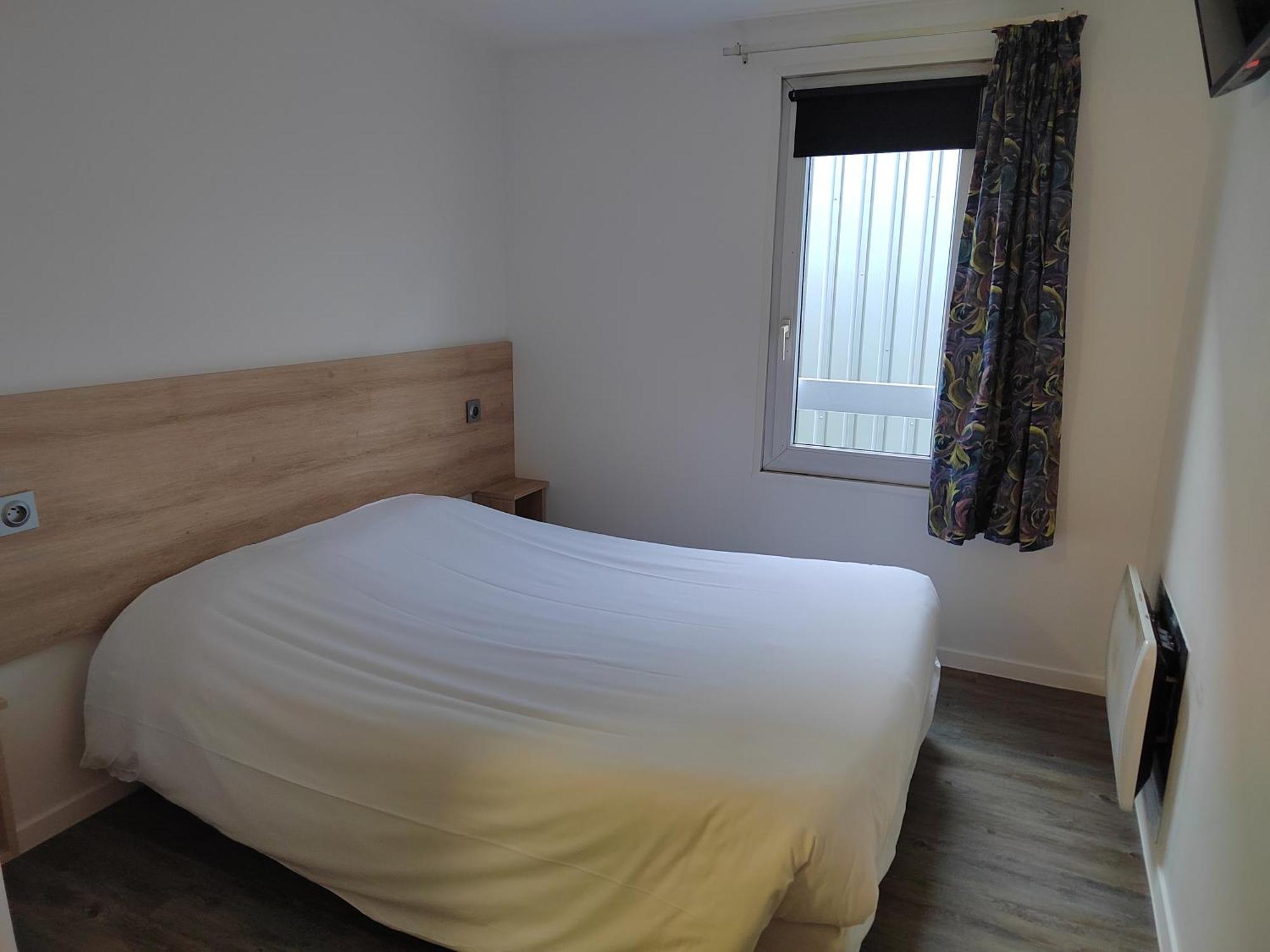 Fasthotel Paris Ouest Bouafle エクステリア 写真