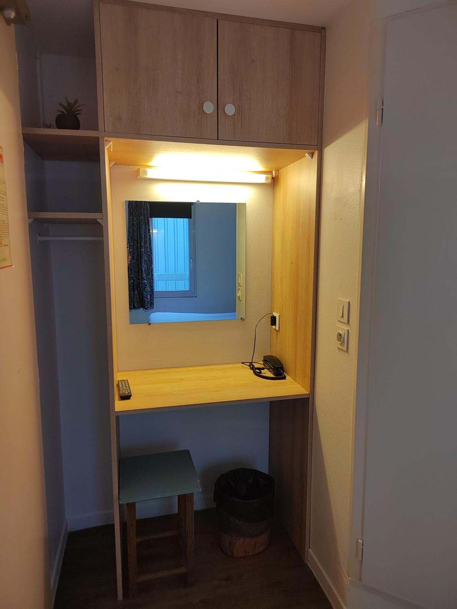 Fasthotel Paris Ouest Bouafle エクステリア 写真